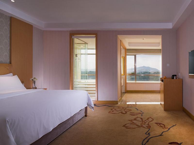 Vienna 3 Best Hotel Dongguan Liaobu Veicle City Extérieur photo